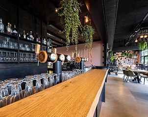 Bar in de buurt van Huisje in Boskoop vakantiehuis, gezellige sfeer, Groene Hart.