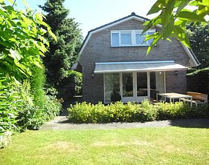 Guest house 6801108 - Holiday property Noordzeekust - Vakantiehuis mit privatem Garten und Terrasse