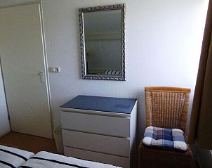 Guest house 6801108 - Holiday property Noordzeekust - Vakantiehuis mit privatem Garten und Terrasse