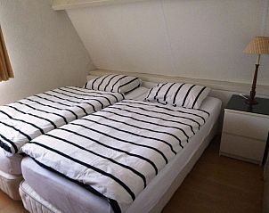 Guest house 6801108 - Holiday property Noordzeekust - Vakantiehuis mit privatem Garten und Terrasse