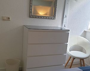 Guest house 6801108 - Holiday property Noordzeekust - Vakantiehuis mit privatem Garten und Terrasse