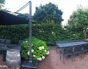 Guest house 681201 - Holiday property Noordzeekust - Koetshuis aan het water