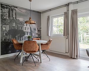 Eethoek in Bungalow Goeree, Ouddorp. Ideaal vakantiehuis voor gezinnen op Goeree-Overflakkee, Zuid-Holland.