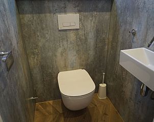 Guest house 701105 - Holiday property Rotterdam eo - Vrijstaande woning in Dordrecht