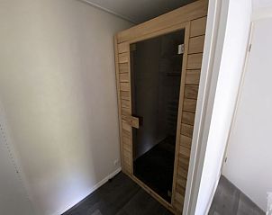 Priv sauna in Vakantiehuis Berkel Sauna 4, Dordrecht, Rotterdam, voor ultieme ontspanning.