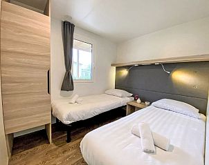 Badkamer in Vakantiehuis Cottage 4, Dordrecht, Rotterdam eo, Zuid-Holland met moderne voorzieningen.