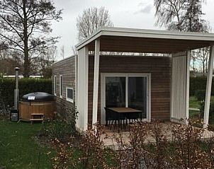 Guest house 701126 • Holiday property Rotterdam eo • Tiny Cottage Hottub 2+2 