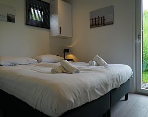 Ruime tweepersoonskamer in Chalet in Dordrecht, Zuid-Holland verblijf